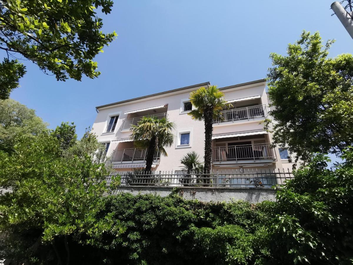 Villa Sara Crikvenica Exterior foto